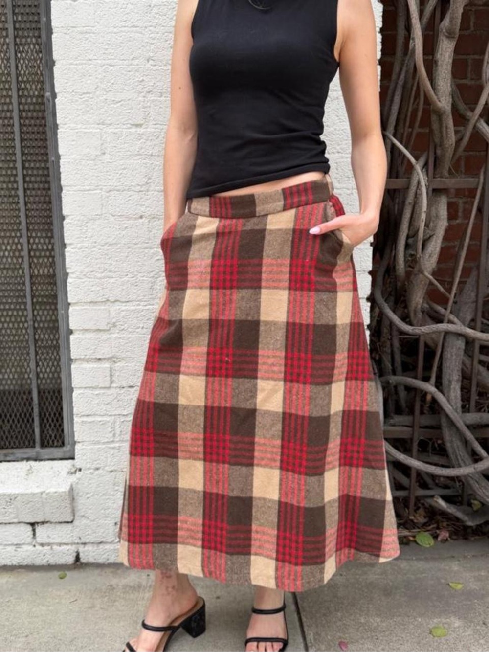 Vtg retro Red + beige plaid midi skirt with pockets sz M- no tags #holiday - Picture 4 of 7